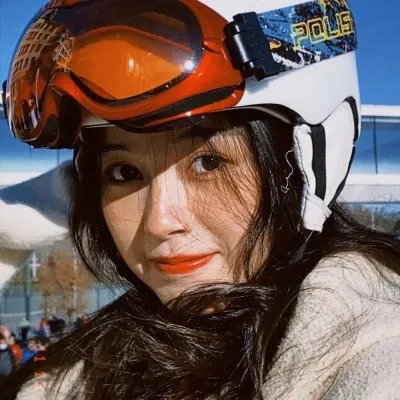 蒙娜丽莎与血月